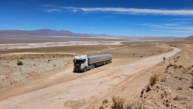 Semirremolque de la flota Cruzalta